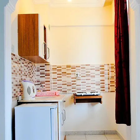 Hotel Mitos & 2*