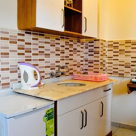 Hotel Mitos &
