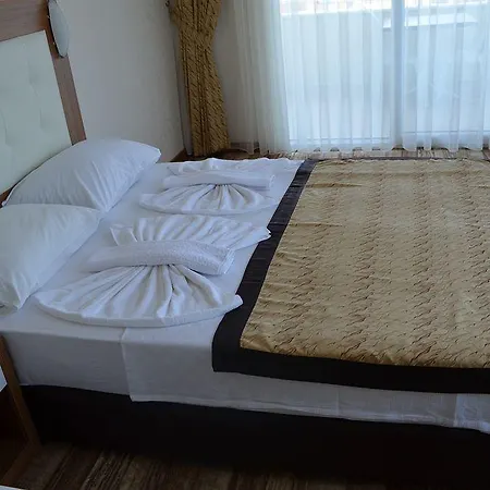 Hotel Mitos &